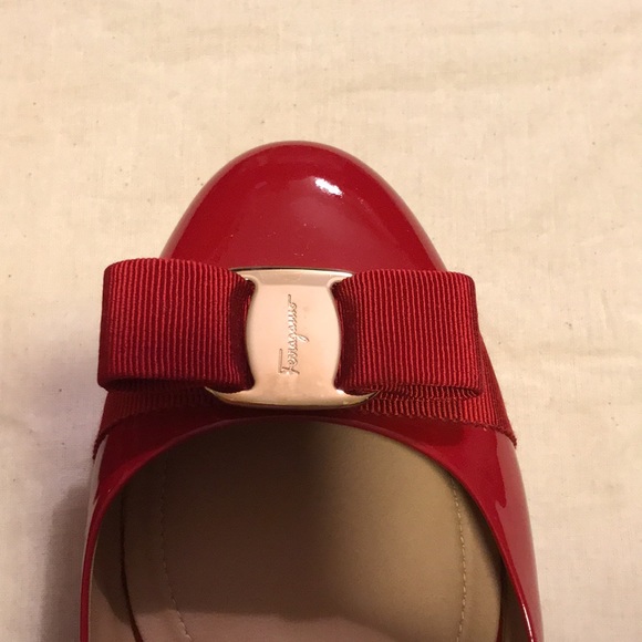 Salvatore Ferragamo Vara Flat - Picture 3 of 13